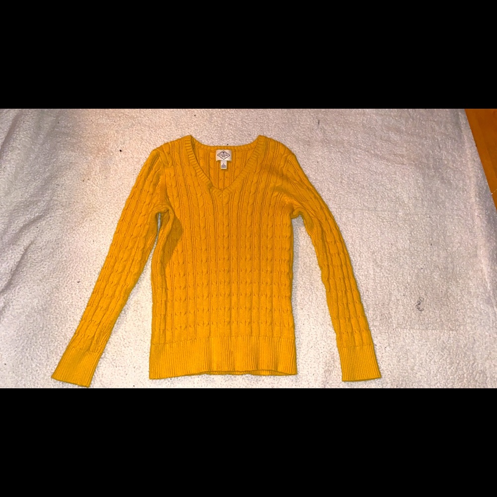 Yellow sweater worn once super comfy